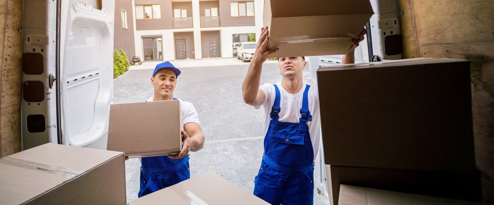 Stress-Free Relocations with Hempstead Town Movers: Local & Long-Distance