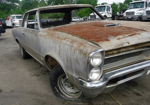 Community Support for Pontiac Car Restoration Projects